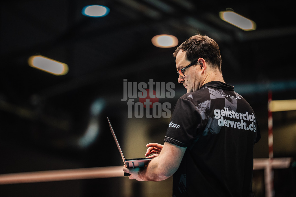 Volleyball | Herren | Saison 2025/2026 | Volleyball Ligacup | VfB Friedrichshafen vs. WWK Volleys Herrsching | 12.10.2024 | Trainer Thomas Bob Ranner (WWK Volleys Herrsching)