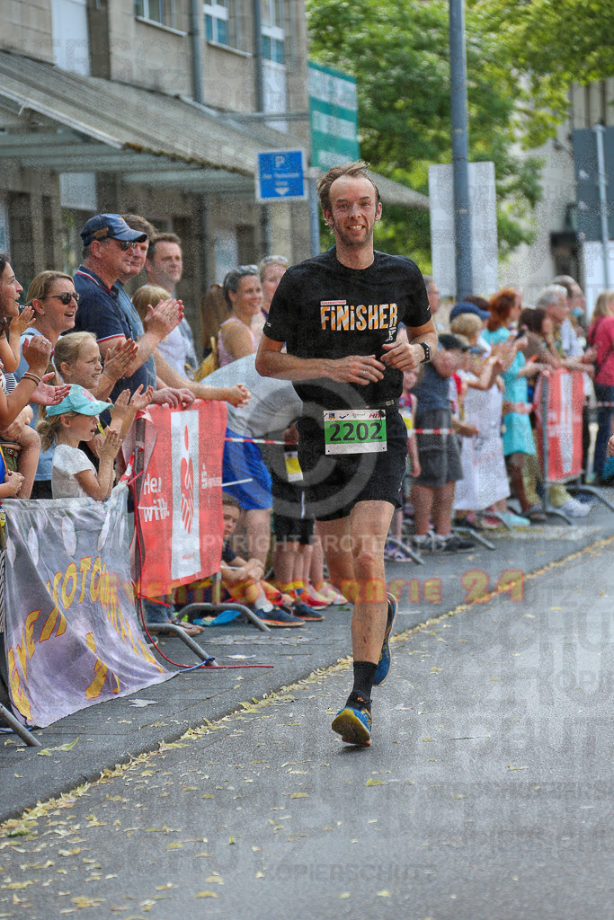 220625_1655_EX1_5399 | Sportfotografie im Rhein-Sieg Kreis, Köln, Bonn, NRW, Rheinland Pfalz, Hessen, etc. Unser Tätigkeitsfeld umfasst den Laufsport vom Volkslauf über den Marathon, Duathlon, Triathon bis zum Ultralauf wie Kölnpfad Ultra oder Schindertrail.