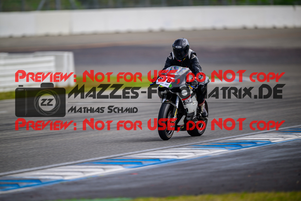 MaZZes_Fotomatrix_20250421_6021986_5007 | ROT