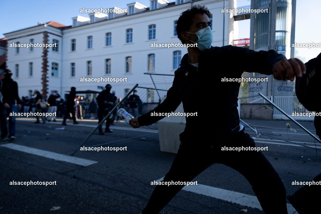 9L6A3988 | manifestation de lycéens à Strasbourg, le 6 octobre 2026, dans le cadre d’un mouvement national de protestation contre les conditions d’apprentissage. - Realisiert mit Pictrs.com