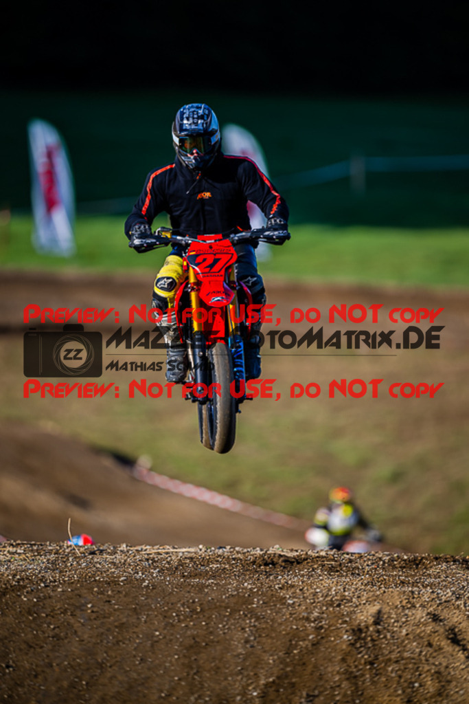 MaZZes_FotoMatrix_220903_8438 | S4