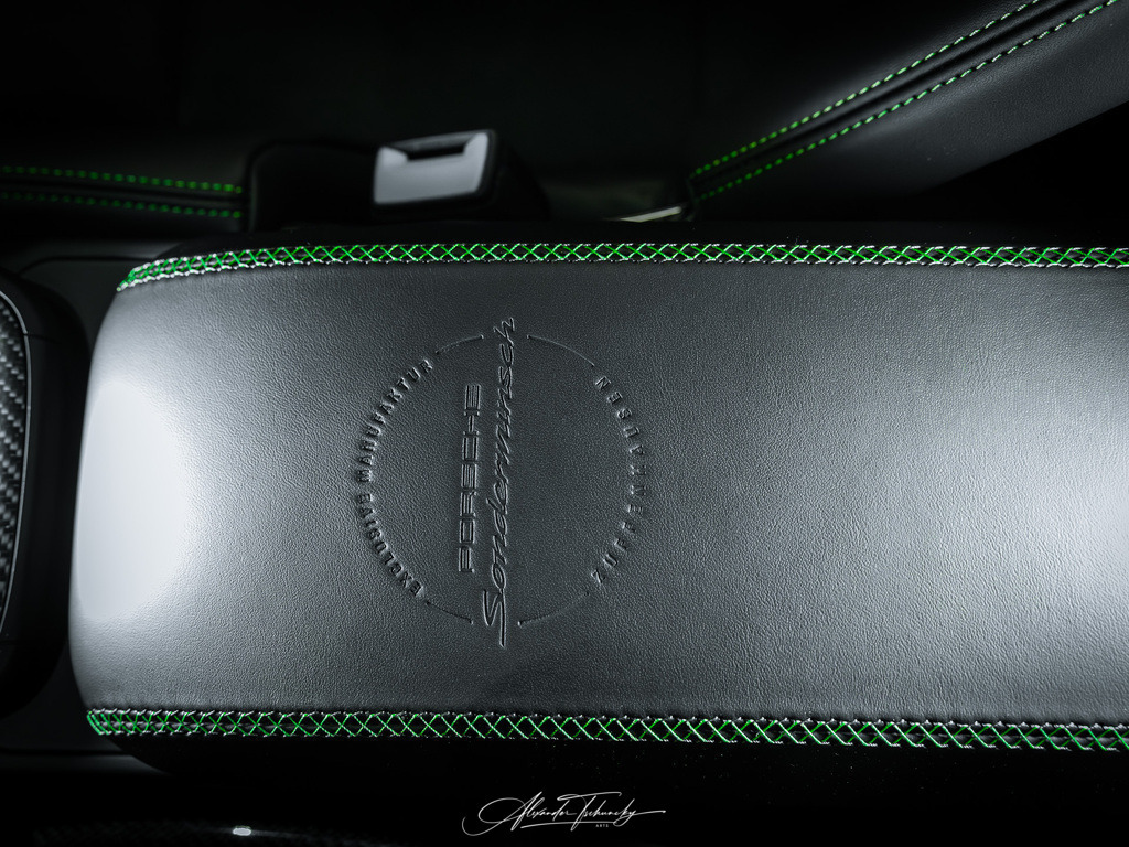 911 ST | Entdecken Sie die faszinierende Welt von Alexander Tschuncky Arts: Kreative Fotografie, atemberaubende Automobilkunst und hochwertiger Bilderdruck. Lassen Sie sich inspirieren! - Realisiert mit Pictrs.com