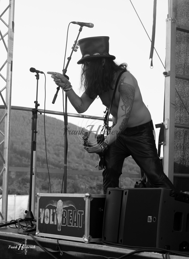 Slash n´Roses | Slash n´Roses - Realisiert mit Pictrs.com