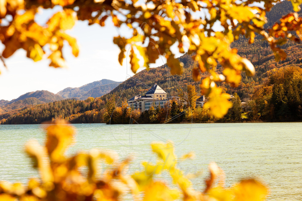 Schloss Fuschl am Fuschlsee | Ihre Fotografin im Lungau, ihre Fotografin im Mostviertel, Wandbilder Onlineshop, Imagefotos für Ihr Unternehmen,  - Realisiert mit Pictrs.com
