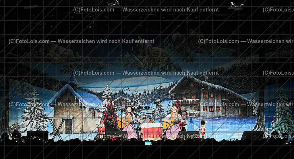 ALP0664_STAR-WEIHNACHT_NV-Forum_Sigrid-Marina | (C)FotoLois.com, Alois Spandl, Volkstümliche STAR-WEIHNACHT MIT Sigrid & Marina, NOCKIS, Andy Borg und Die Edlseer im NV-Forum Wieselburg, So 18. Dez. Dezember 2022.