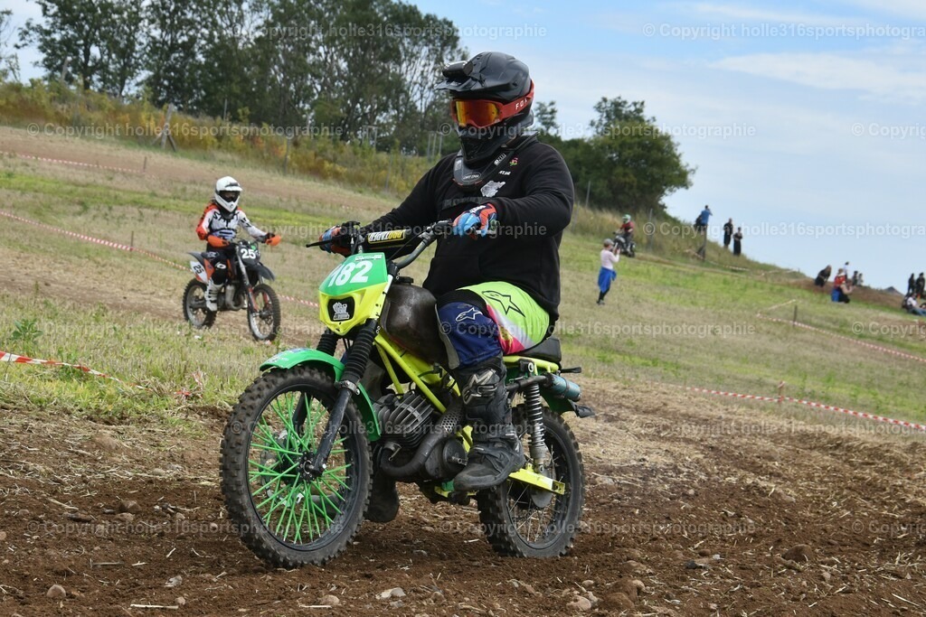 DSC_0840 (2) | Sportfotografie , Motorsport, Motoross, Reitsport, Mointainbike, Enduro,
Landschaft , Outdoor, Eventfotografie, Landschaft, Bilder online bestellen - Realisiert mit Pictrs.com