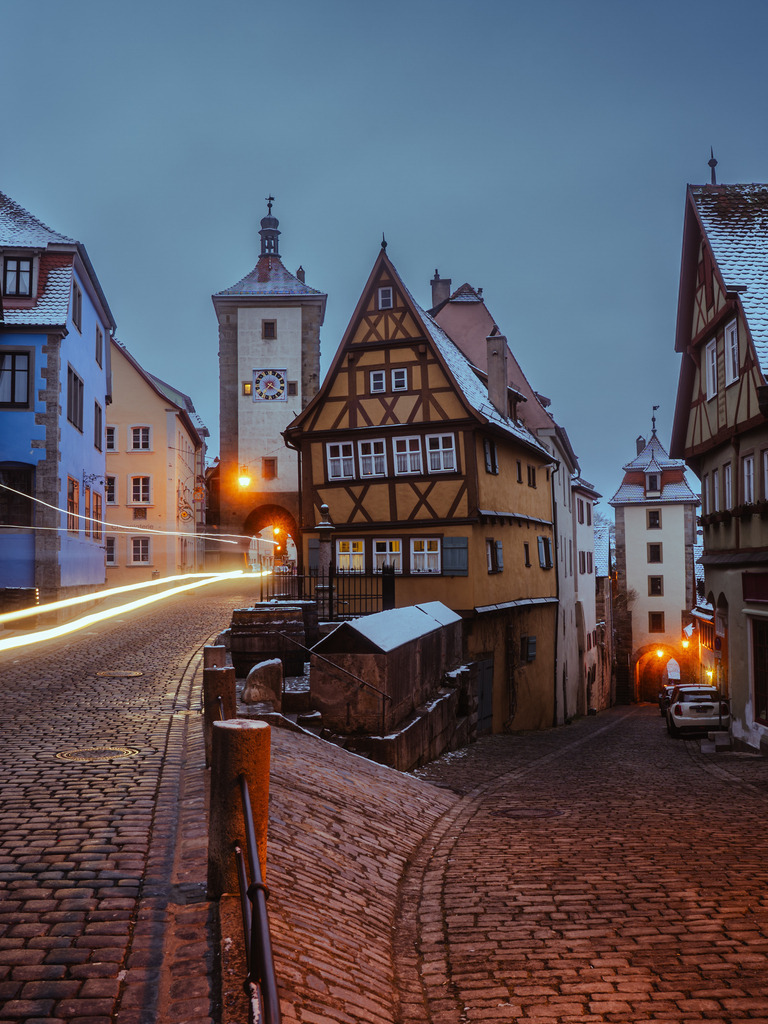DSC08225-2 | Rothenburg ob der Tauber. Nur hier gibt es Exklusive und passend zur Jahreszeit Ihr Wandbild, T-Shirt, Tasse und alles was das Rothenburg Herz begehrt. - Realisiert mit Pictrs.com
