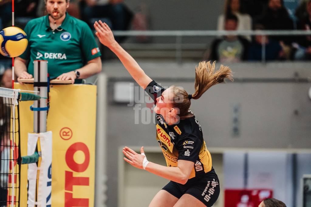 Volleyball | Frauen | Saison 2025/2026 | Volleyball Bundesliga | ETV Hamburger Volksbank Volleys vs. VfB Suhl LOTTO Thüringen | 07.03.2026 | Monika Brancuska (#25, VfB Suhl LOTTO Thüringen) beim Angriff
