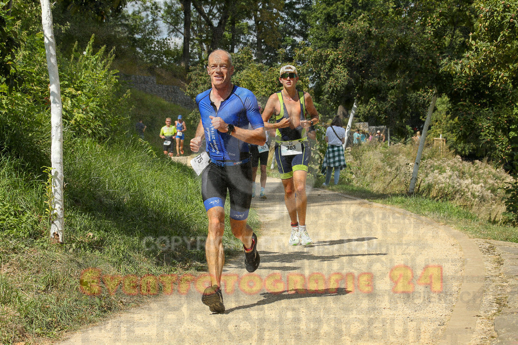 250824_1333_EX1_2799 | Sportfotografie im Rhein-Sieg Kreis, Köln, Bonn, NRW, Rheinland Pfalz, Hessen, etc. Unser Tätigkeitsfeld umfasst den Laufsport vom Volkslauf über den Marathon, Duathlon, Triathon bis zum Ultralauf wie Kölnpfad Ultra oder Schindertrail.