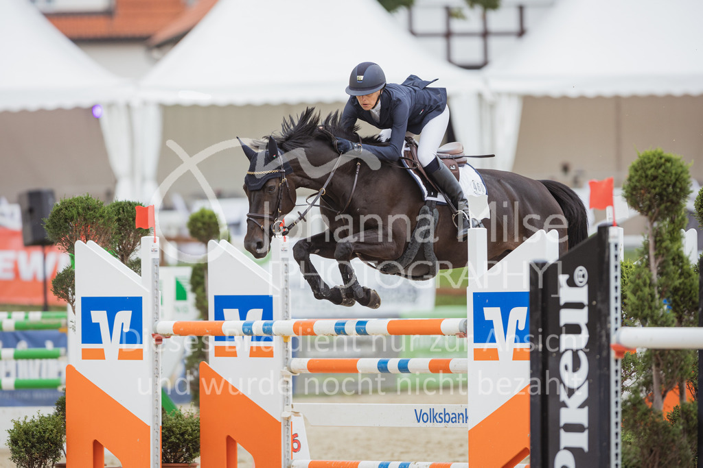 220731_BHO_BT_M1-Spr-156 | Deine schönsten Turniermomente als professionelle Fotos! Entdecke hochwertige Pferdesport-Fotografie im Online-Shop. Jetzt Fotos finden & bestellen!