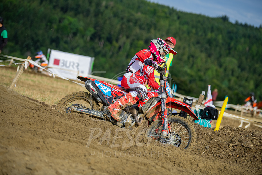Lady (382) | Paeschuphoto Shop - Wer nicht sucht der auch nicht findet.Ob Motocrossbilder oder von einem besuchtem Spiel, Hauptsache Action. - Realisiert mit Pictrs.com