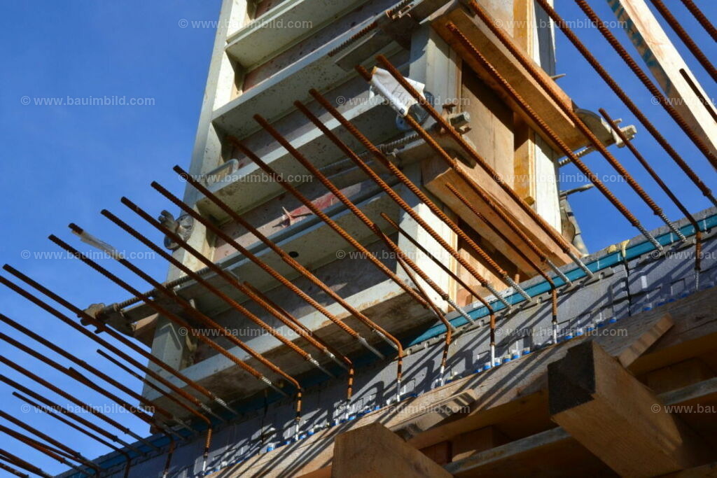 bib-lg04-betonarbeiten-0439 | Nach LV-Leistungsgruppen sortierte Detailfotos über den Bau eines Hauses. Alle Hausbau-Bilder direkt vom Urheber und Autor der Website Haus-Selber-Bauen.com