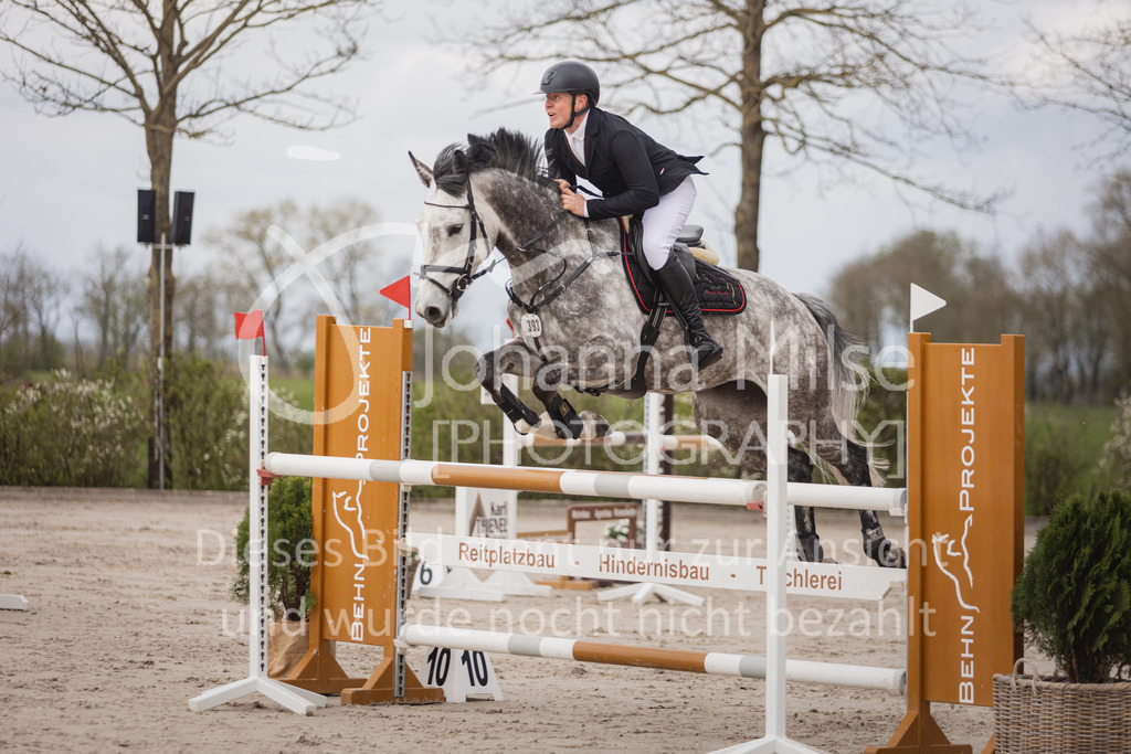 230426_HofSosath_2Ph-L-Spr-831 | Deine schönsten Turniermomente als professionelle Fotos! Entdecke hochwertige Pferdesport-Fotografie im Online-Shop. Jetzt Fotos finden & bestellen!