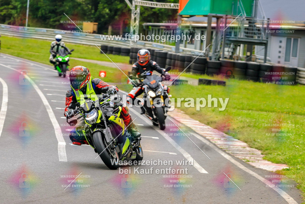 VBK-7809 | Hier findet Ihr Bilder von Touristenfahrten auf der Nürburgring Nordschleife oder von anderen Veranstaltungen die ich besucht habe. Viel Spass beim Durch Schauen 