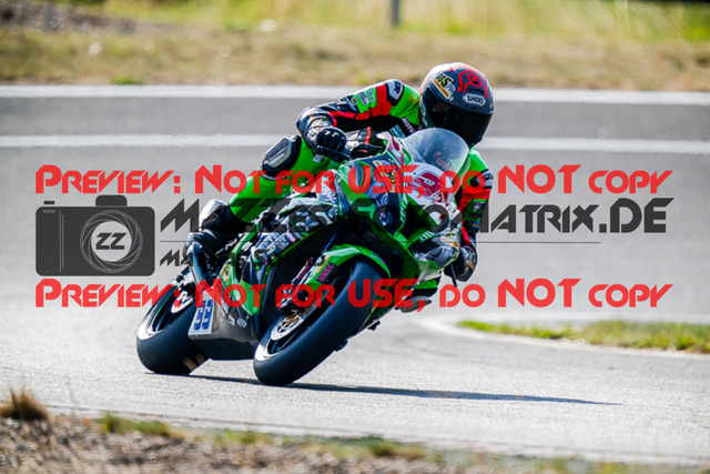 MaZZes_FotoMatrix_220722_0247 | PRO SUPERSTOCK