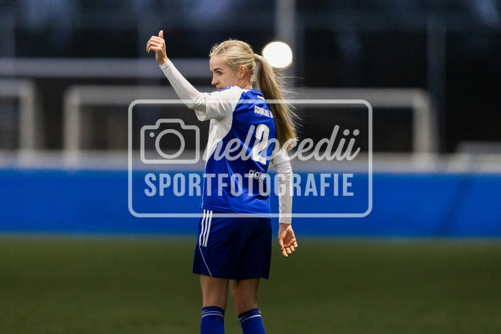 Fußball I Frauen I Saison 2025-2026 I Testspiel I FC Schalke 04 - SpVg Aurich I 14.02.2026-047 | Nathalie Bollmann (2, FC Schalke 04) - Realisiert mit Pictrs.com