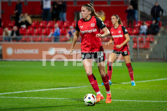 20241007NSZ_9948 | Lilla Turányi (Bayer Leverkusen,No.24)DEU, Leverkusen, 07.10.2024 Fußball, Frauen, Google Pixel Frauen-Bundesliga, Saison 2024/2025, 5. Spieltag, Bayer 04 Leverkusen - FC Carl Zeiss JenaDIE DFB-RICHTLINIEN UNTERSAGEN JEGLICHE NUTZUNG VON FOTOS ALS SEQUENZBILDER UND/ODER VIDEOÄHNLICHE FOTOSTRECKEN - Realisiert mit Pictrs.com