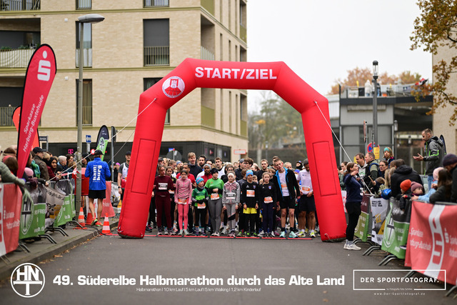 Süderelbe Halbmarathon 2025 I 09.11.2025 I Fotograf_DerSportfotograf.I 00459 | Der Sportfotograf. - Realisiert mit Pictrs.com