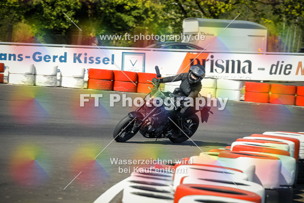 OBK_Mai_Martina_Markus-10280 | Hier findet Ihr Bilder von Touristenfahrten auf der Nürburgring Nordschleife oder von anderen Veranstaltungen die ich besucht habe. Viel Spass beim Durch Schauen 