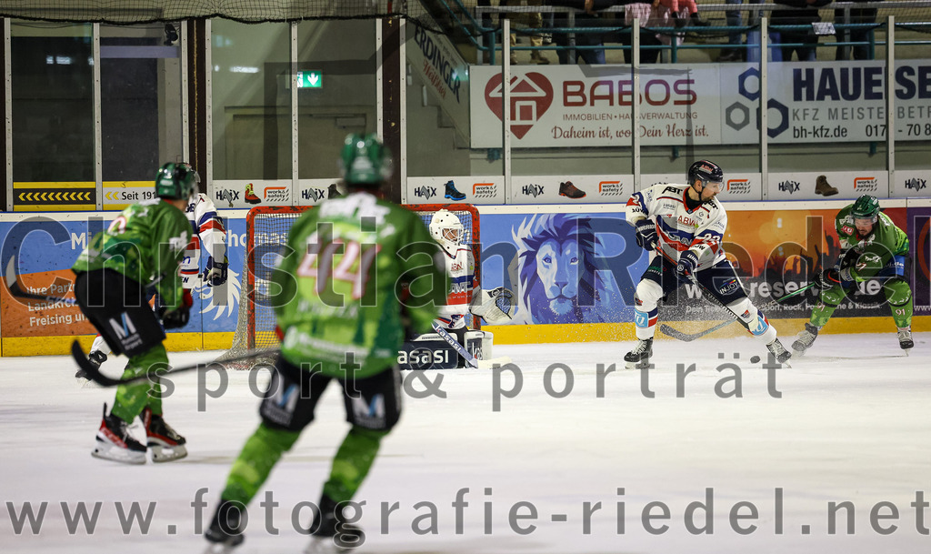 2023-12-17_050_TSV_Erding_gegen_ESC_Kempten | Erding, Deutschland, 17.12.2023:
Eishockey, Bayernliga Vorrunde 2023 / 2024, 18. Spieltag, TSV Erding gegen ESC Kempten, Endergebnis: 5:1

Foto: Christian Riedel / fotografie-riedel.net
