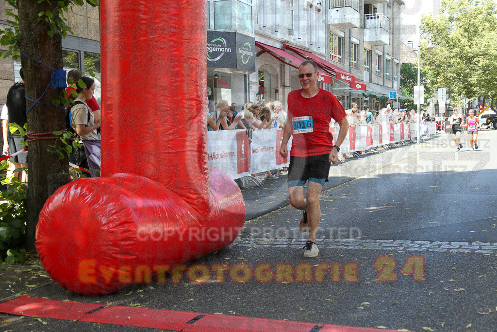 250621_1223_EX1_5767 | Sportfotografie im Rhein-Sieg Kreis, Köln, Bonn, NRW, Rheinland Pfalz, Hessen, etc. Unser Tätigkeitsfeld umfasst den Laufsport vom Volkslauf über den Marathon, Duathlon, Triathon bis zum Ultralauf wie Kölnpfad Ultra oder Schindertrail.