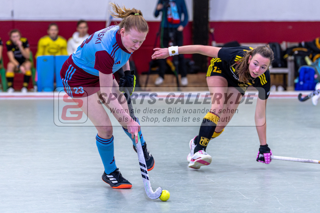 SM_2025-01-12_wD5_-65 | 1.Bundesliga Hallenhockey  (W) UHC - HTHC / 2:3 (2:1)