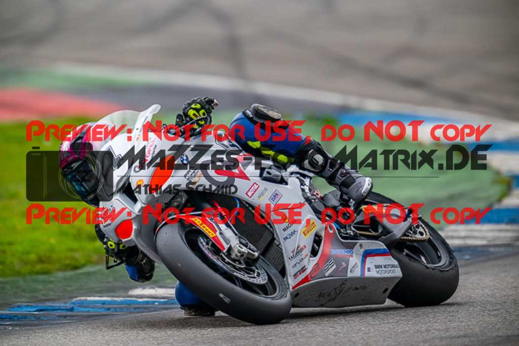 MaZZes_FotoMatrix_220925_0314 | PRO SUPERSTOCK