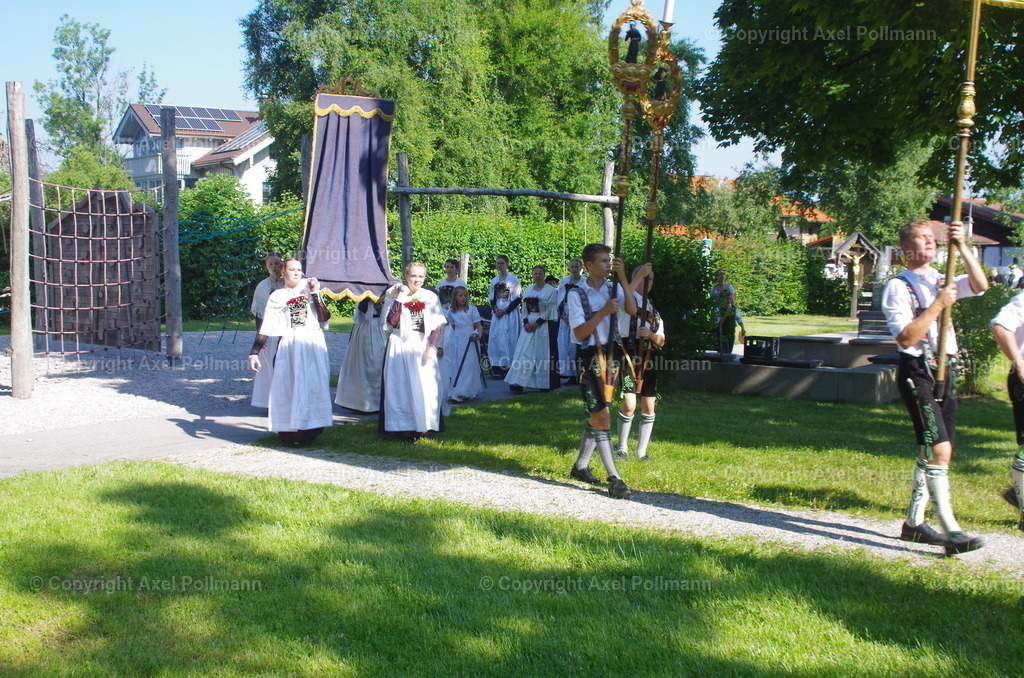 IMGP3036 | fotografiert von Axel PollmannLeonhardi Wallfahrt Benediktbeuern und Murnau, Fronleichnam, Fasching, Landschaft im Loisachtal und Benediktbeuern  - Realisiert mit Pictrs.com
