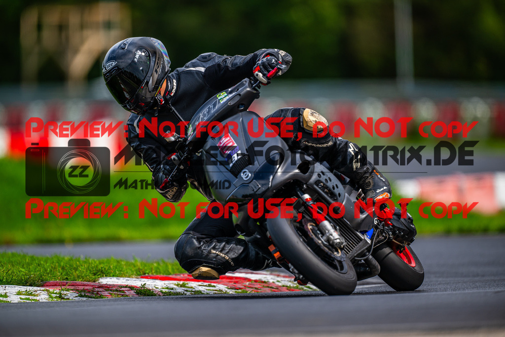 MaZZes_FotoMatrix_230826_7057 | K2