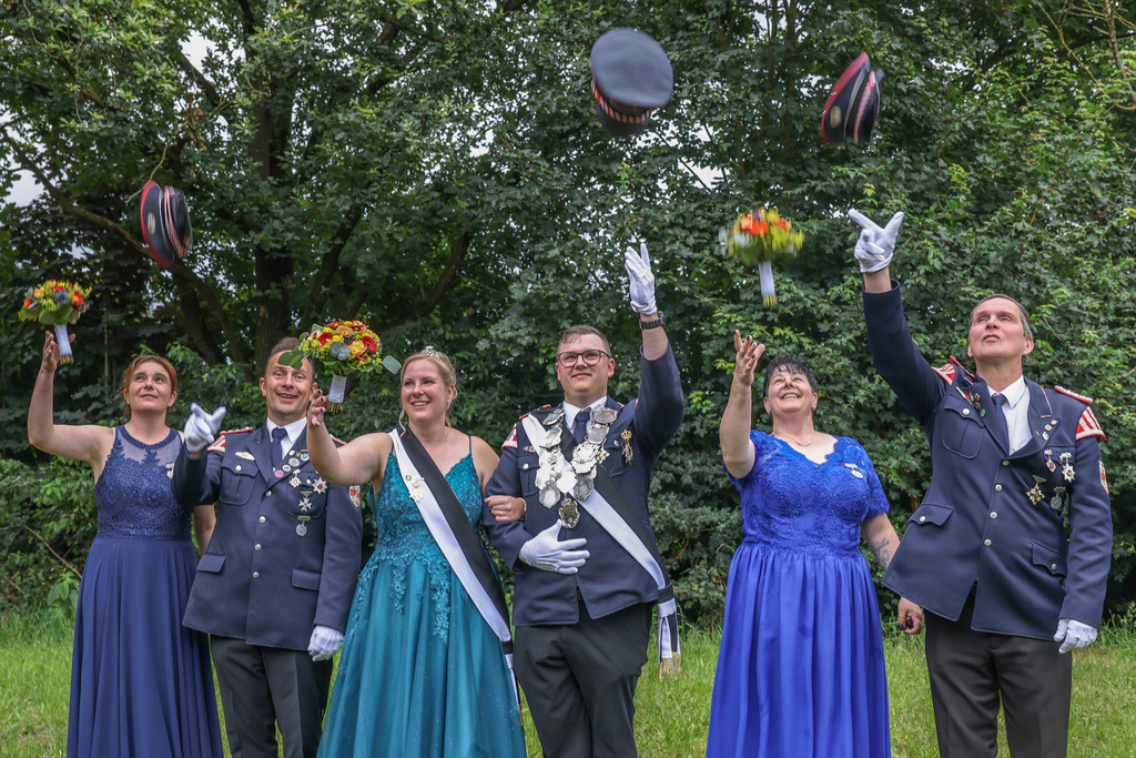 top-top.de 20240705-063 | Foto, Video, Fotografie, Videografie, Fotobox, DJ, Discjockey, Musik, Musikbox, Veranstaltung, Photobooth, Amazon, Ebay, Buchtipp, Bestseller, Autor, Verlag, Buch, Wesel, Hamminkeln, NRW, Dinslaken, Rees, Drohne, Hochzeit, Party, Fotobox, Wesel, Fotograf