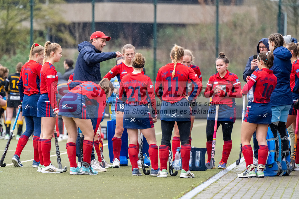 HK_20230401_106635 | 1. Bundesliga Damen Düsseldorfer HC - Harvestehuder THC  am 1.4.2023 DHC Düsseldorf, Düsseldorf , Nico Sussenburger ( Trainer Düsseldorfer HC )