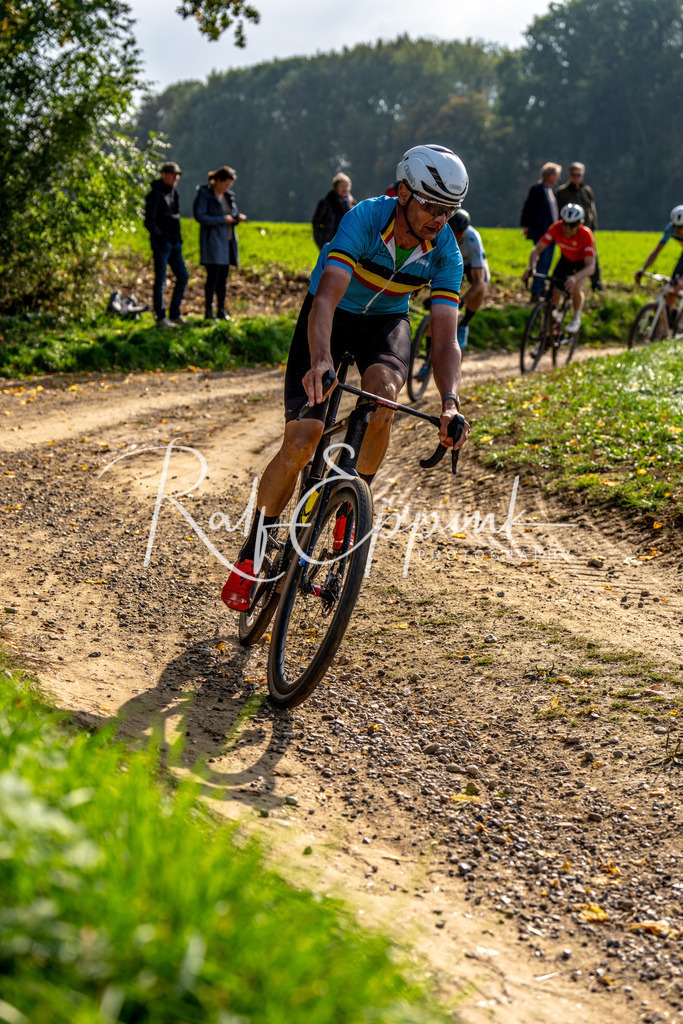 Ralf Eppink Photography 20251012_DSC04618 | Sportfotografie, Eventfotografie, Porträtfotografie, Radsport Fotograf, Triathlon Fotograf, Düsseldorf Fotograf, Köln Fotograf, Actionfotografie, Teamfotografie, Peoplefotografie, Business Portraits, Veranstaltungsfotografie, Reportagefotografie - Realisiert mit Pictrs.com