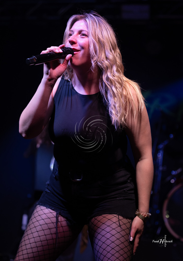 Valine Vibe HDOT Walldürn 04.04.2026 | Frank Herberich Fotografie, Frank Herberich, Fotografie, Hochzeit, Portrait, St. Peter Ording, Ording, Westerhever, Nordsee, Frank Fotografie, Hardheim,  Odenwald,Walldürn, Band,Eventfotografie - Realisiert mit Pictrs.com