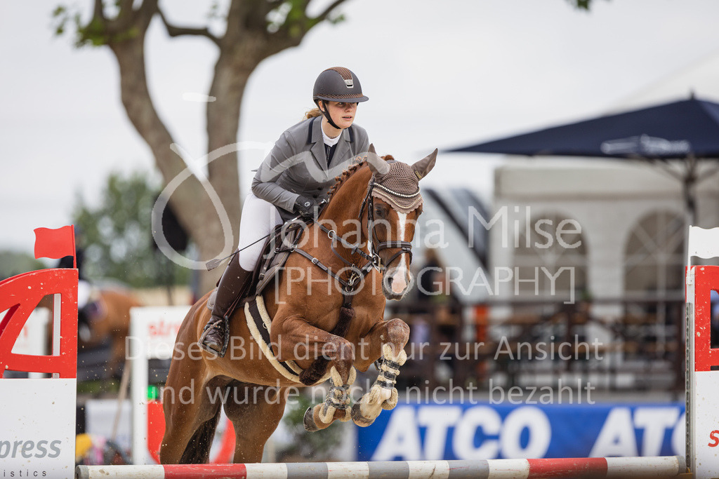 230728_BHO_A1-Stil-1-149 | Deine schönsten Turniermomente als professionelle Fotos! Entdecke hochwertige Pferdesport-Fotografie im Online-Shop. Jetzt Fotos finden & bestellen!