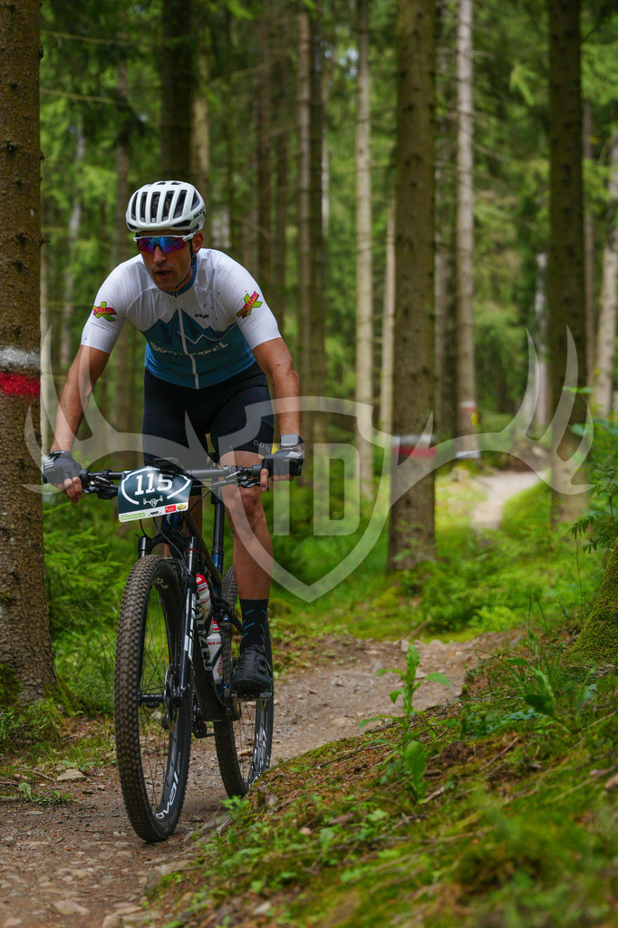 FC603569 | Fotogalerie der Treibjagd im Dunkelwald - Dein MTB Etappenrennen im Erzgebirge - Realisiert mit Pictrs.com