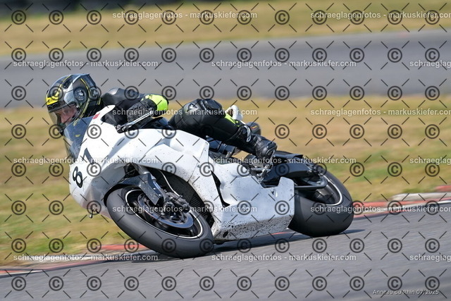 25bt04-1646 | markuskiefer.com - Realisiert mit Pictrs.com