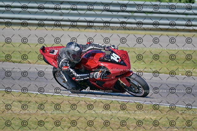 26BT02-0014 | markuskiefer.com - Realisiert mit Pictrs.com