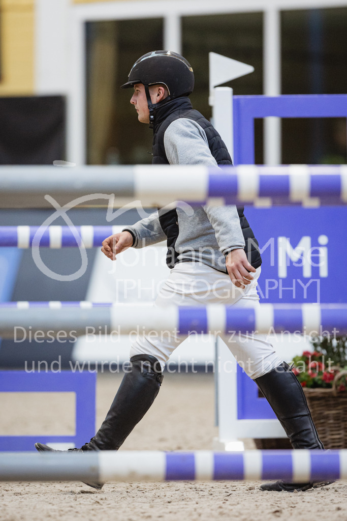 221112_Warstein_L-Spr-105 | Deine schönsten Turniermomente als professionelle Fotos! Entdecke hochwertige Pferdesport-Fotografie im Online-Shop. Jetzt Fotos finden & bestellen!