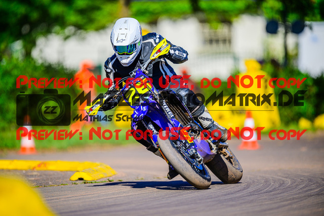 MaZZes_FotoMatrix_240816_6007705_2-75 | UE40