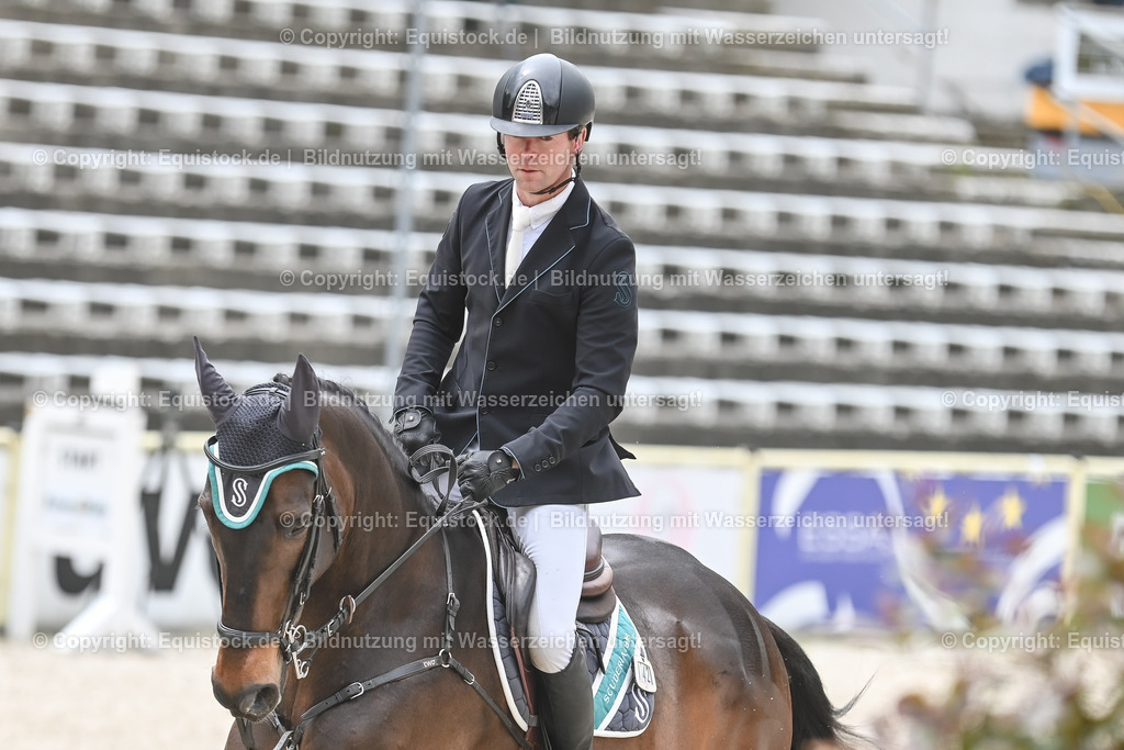 20230514_CCI4_Springen_0154 | equistock