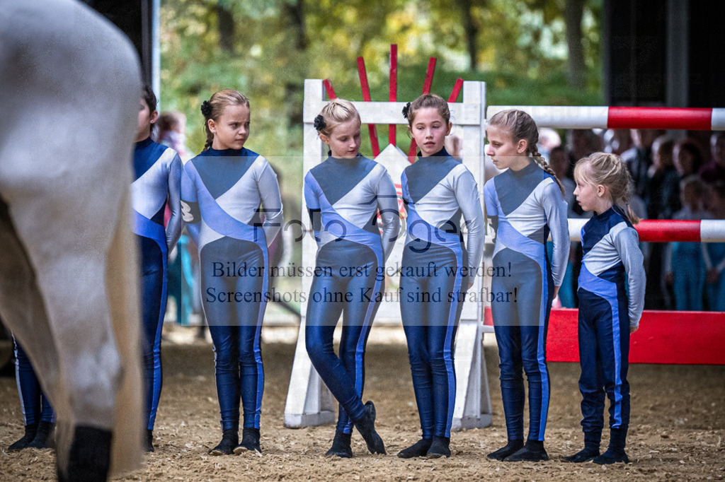 DOS_0172 | Entdecke hochwertige Reitturnierfotos von Foto Oger. Professionell, emotional und authentisch – jetzt Lieblingsmomente im Shop bestellen.Deutschlandweite Turnierfotografie. - Realisiert mit Pictrs.com