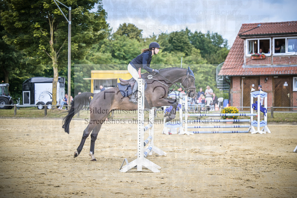 DOS_4091 | Entdecke hochwertige Reitturnierfotos von Foto Oger. Professionell, emotional und authentisch – jetzt Lieblingsmomente im Shop bestellen.Deutschlandweite Turnierfotografie. - Realisiert mit Pictrs.com