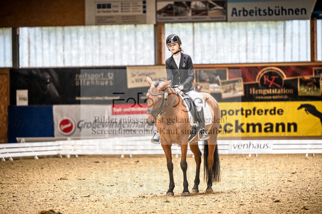DOS_1046 | Entdecke hochwertige Reitturnierfotos von Foto Oger. Professionell, emotional und authentisch – jetzt Lieblingsmomente im Shop bestellen.Deutschlandweite Turnierfotografie. - Realisiert mit Pictrs.com