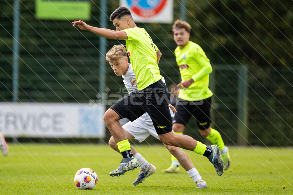 20251003_Picselweb-Fotografie_1R3_2615 | DFB Pokal 2. Runde, JFV A/O/B/H/H - SV Stuttgarter Kickers, Foto: Jörg Struwe - picselweb.de - Realisiert mit Pictrs.com