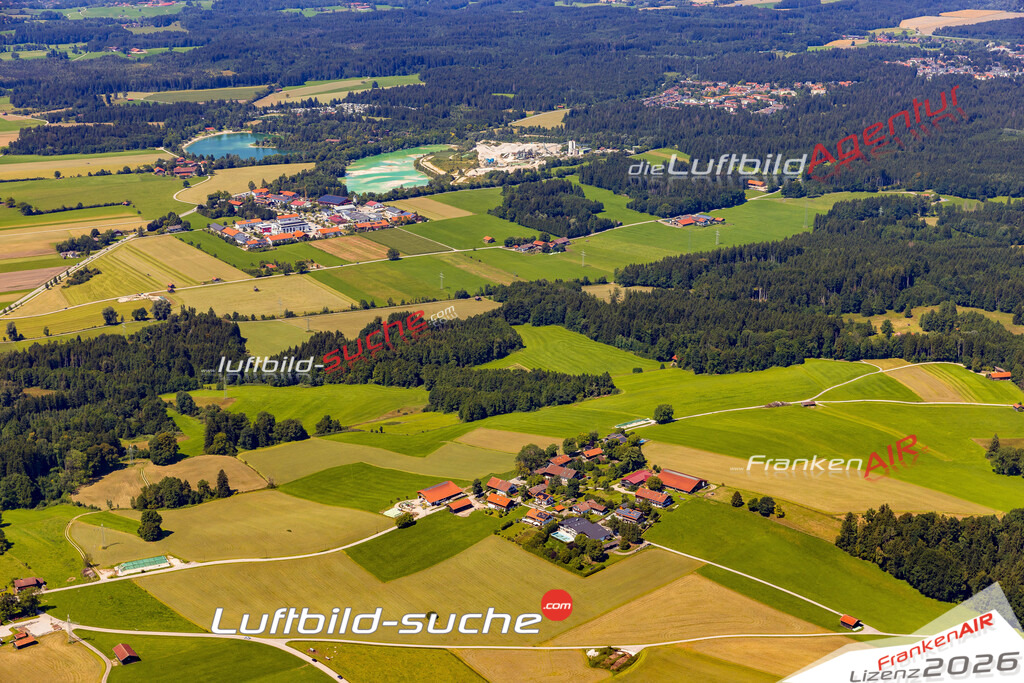 Schöne Luftaufnahme als Geschenk in Berg Königsdorf - Die Luftbildaufnahme wurde 2025 vom UL-Flugzeug heraus erstellt ( keine Drohne ) - Hochauflösende Luftaufnahme -Nicht vergleichbar mit Google Maps oder Satelittenbilder- Die Geschenkidee !Mit Lizenz und Bildrechte bestellbar