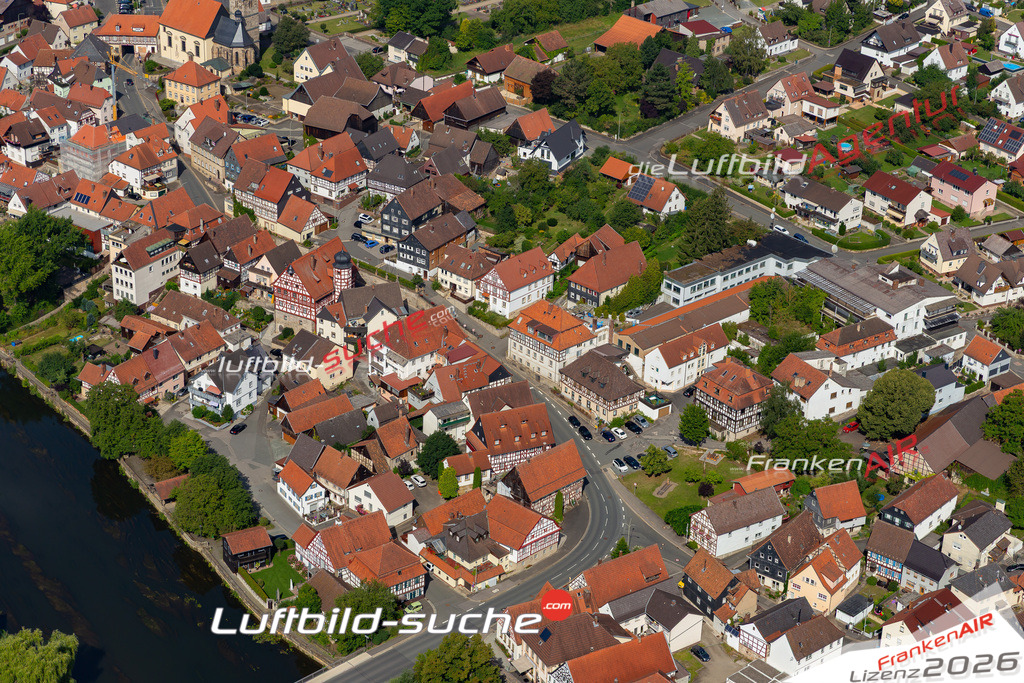 Das Luftbild der Stadt Marktzeuln wurde 2021 vom Flugzeug heraus erstellt (keine Drohne) Aufnahmehöhe ca.450 Meter- hohe Bildauflösung und Druck-Qualität garantiert!