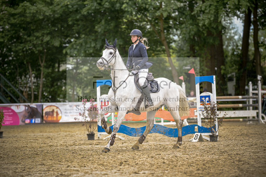 20240505-DOS_9670 | Entdecke hochwertige Reitturnierfotos von Foto Oger. Professionell, emotional und authentisch – jetzt Lieblingsmomente im Shop bestellen.Deutschlandweite Turnierfotografie. - Realisiert mit Pictrs.com