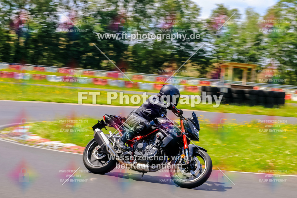 VBK-8127 | Hier findet Ihr Bilder von Touristenfahrten auf der Nürburgring Nordschleife oder von anderen Veranstaltungen die ich besucht habe. Viel Spass beim Durch Schauen 