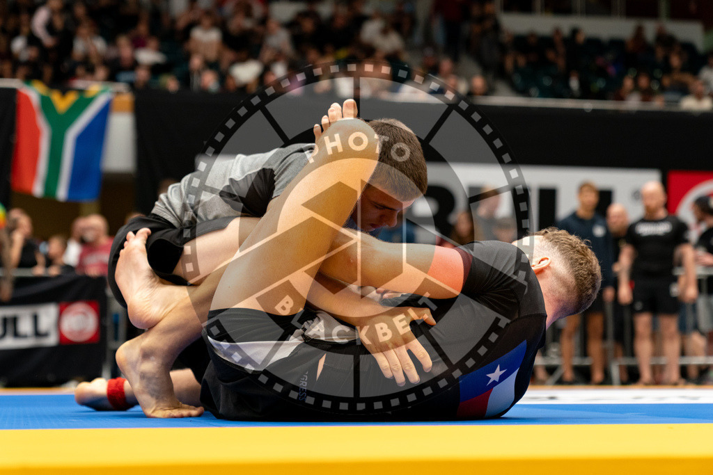 20230916PBB6852 | Fighters compete during the grappling tournement ADCC Trials (European, Middle East and African Championship) in Warsaw, Poland, on September 16, 2023.