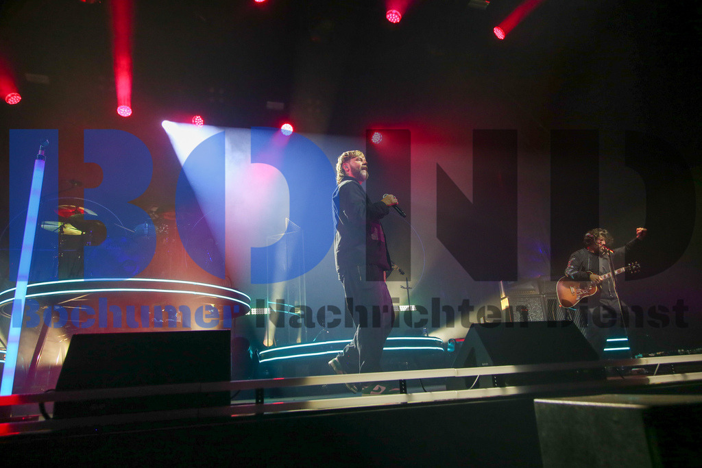 SES_RGAZFR20250822-27 | bond - Realisiert mit Pictrs.com